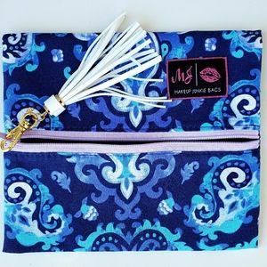 Makeup Junkie - Small